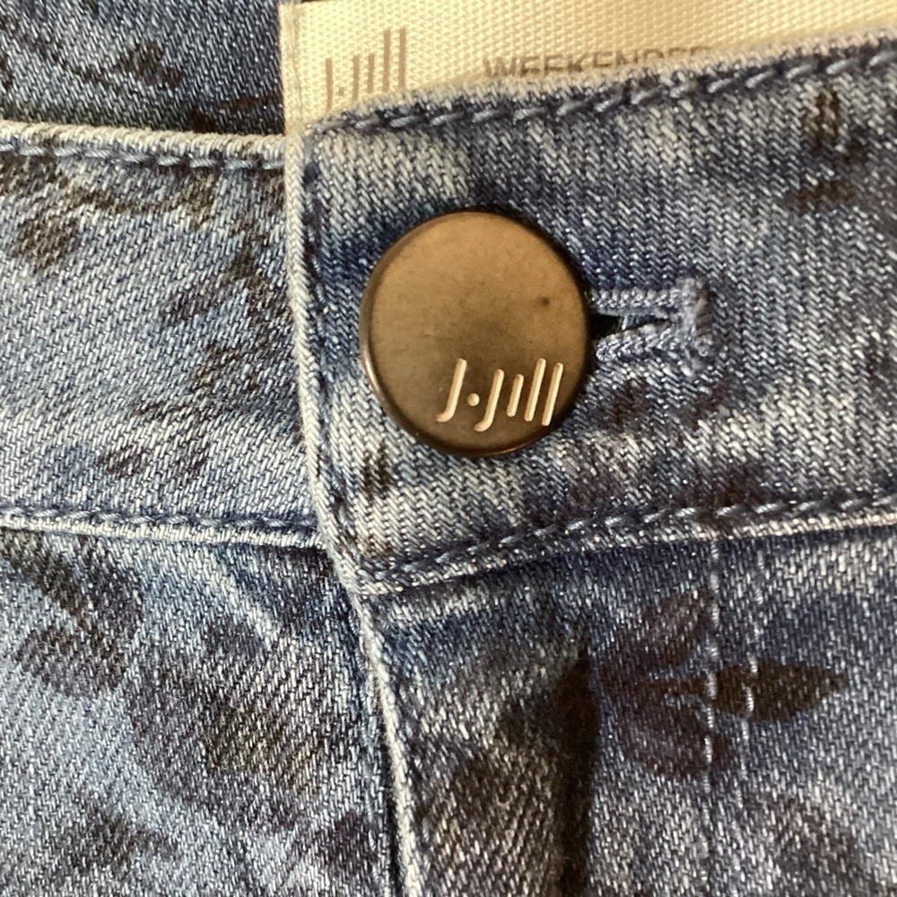 J. Jill Weekender Women’s Denim Floral Straight Leg Jeans. Size 14 - Picture 3 of 9